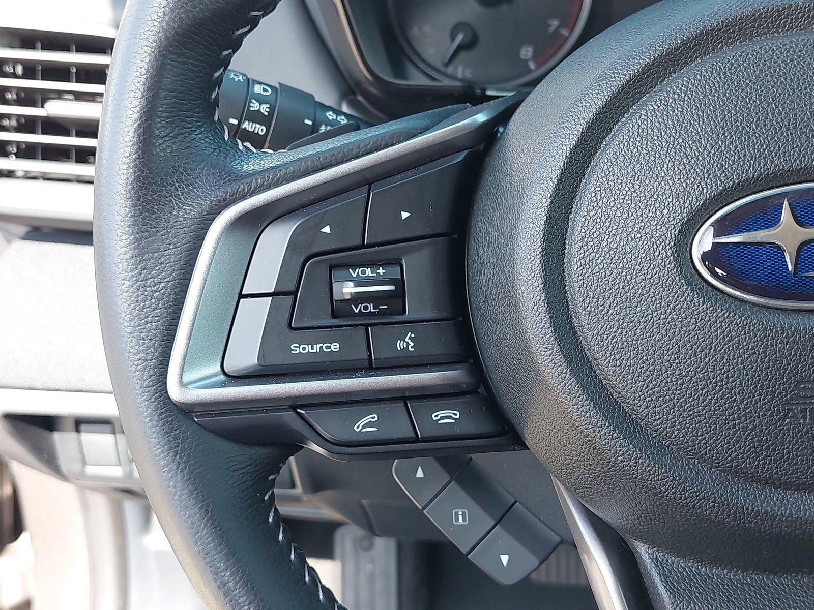 Used 2022 Subaru Outback Premium image 16