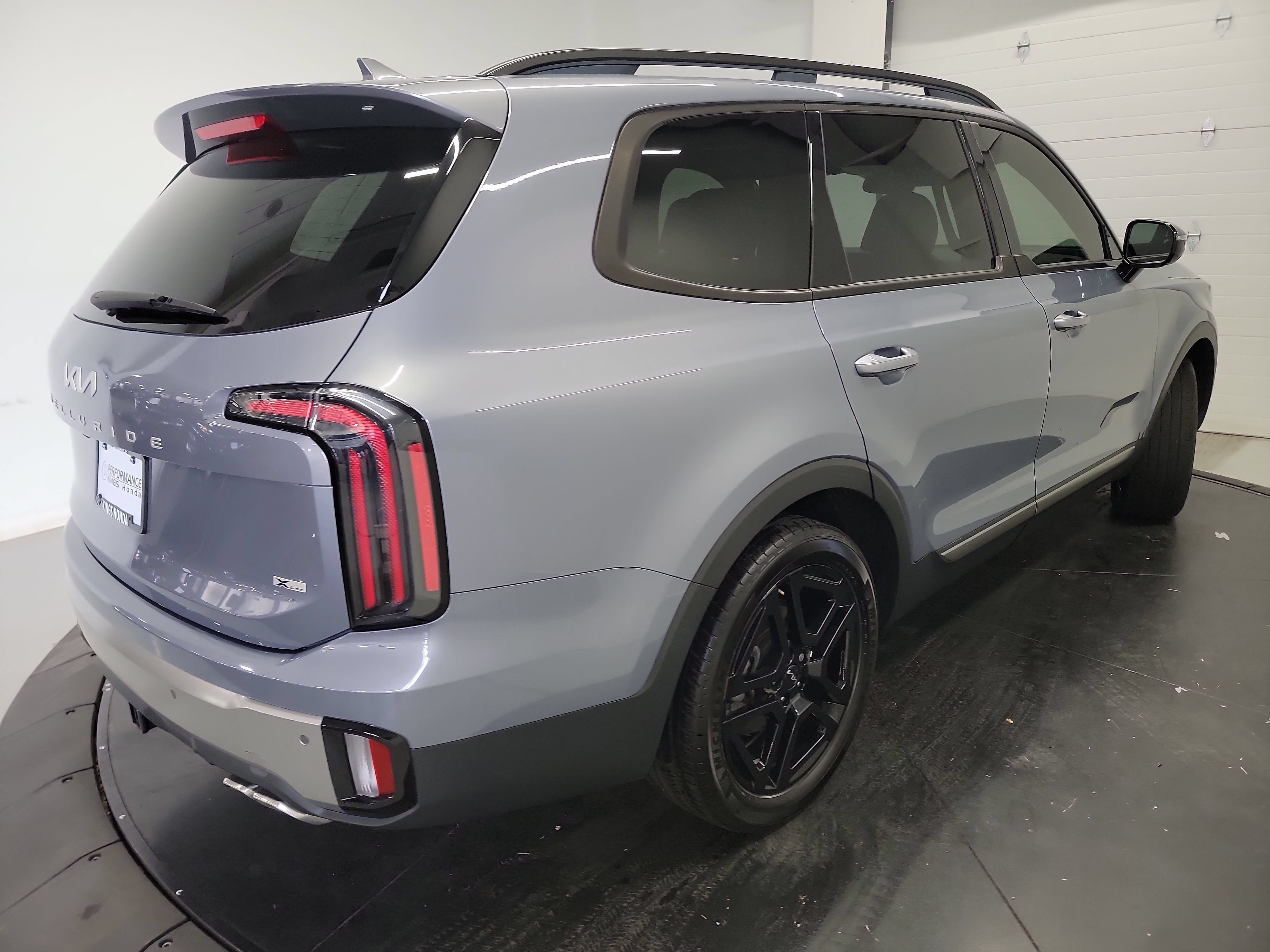Used 2023 Kia Telluride SX X-Line AWD/4WD image 9