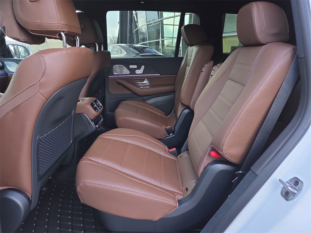 New 2026 Mercedes-Benz GLS 580 GLS 580 image 12