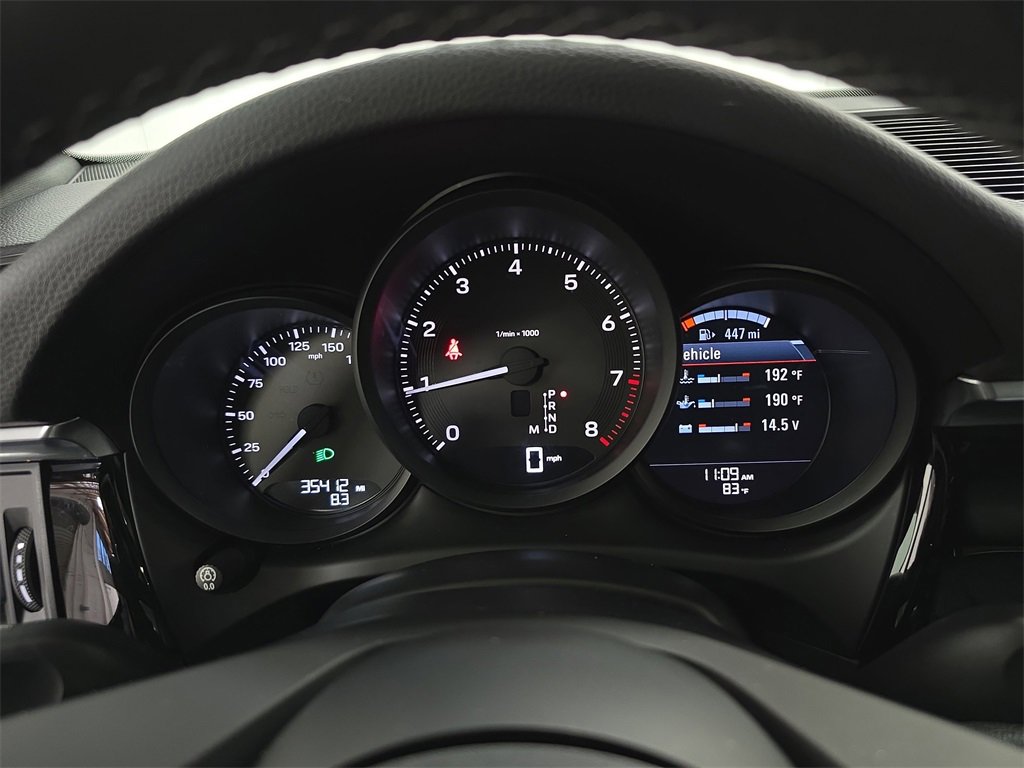Used 2023 Porsche Macan image 15