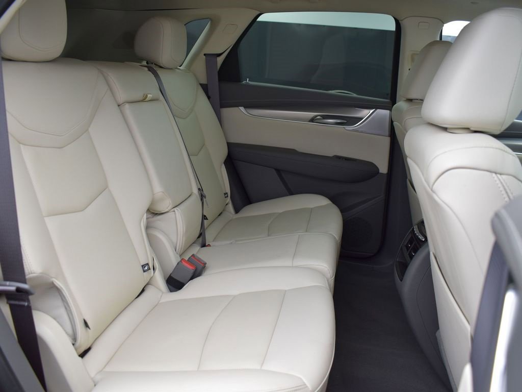Certified 2022 Cadillac XT5 Premium Luxury w/ Technology Package image 31