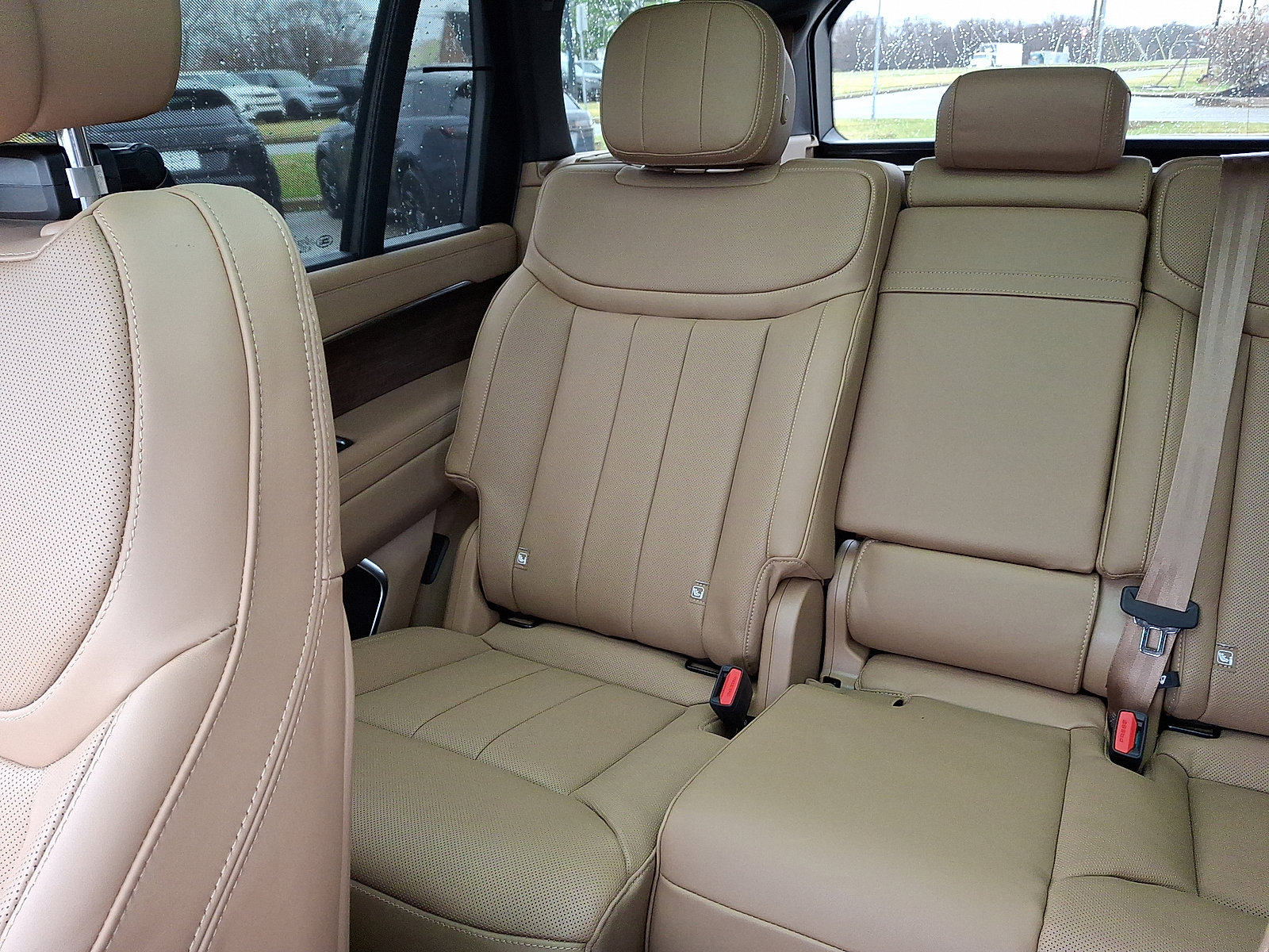 New 2026 Land Rover Range Rover Long Wheelbase SE image 15