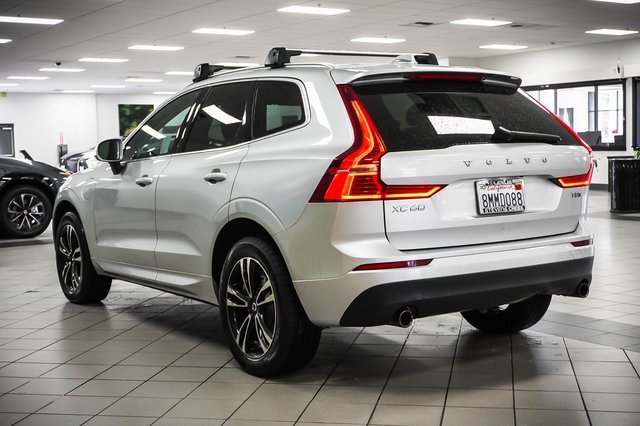 Used 2019 Volvo XC60 T8 Momentum image 8