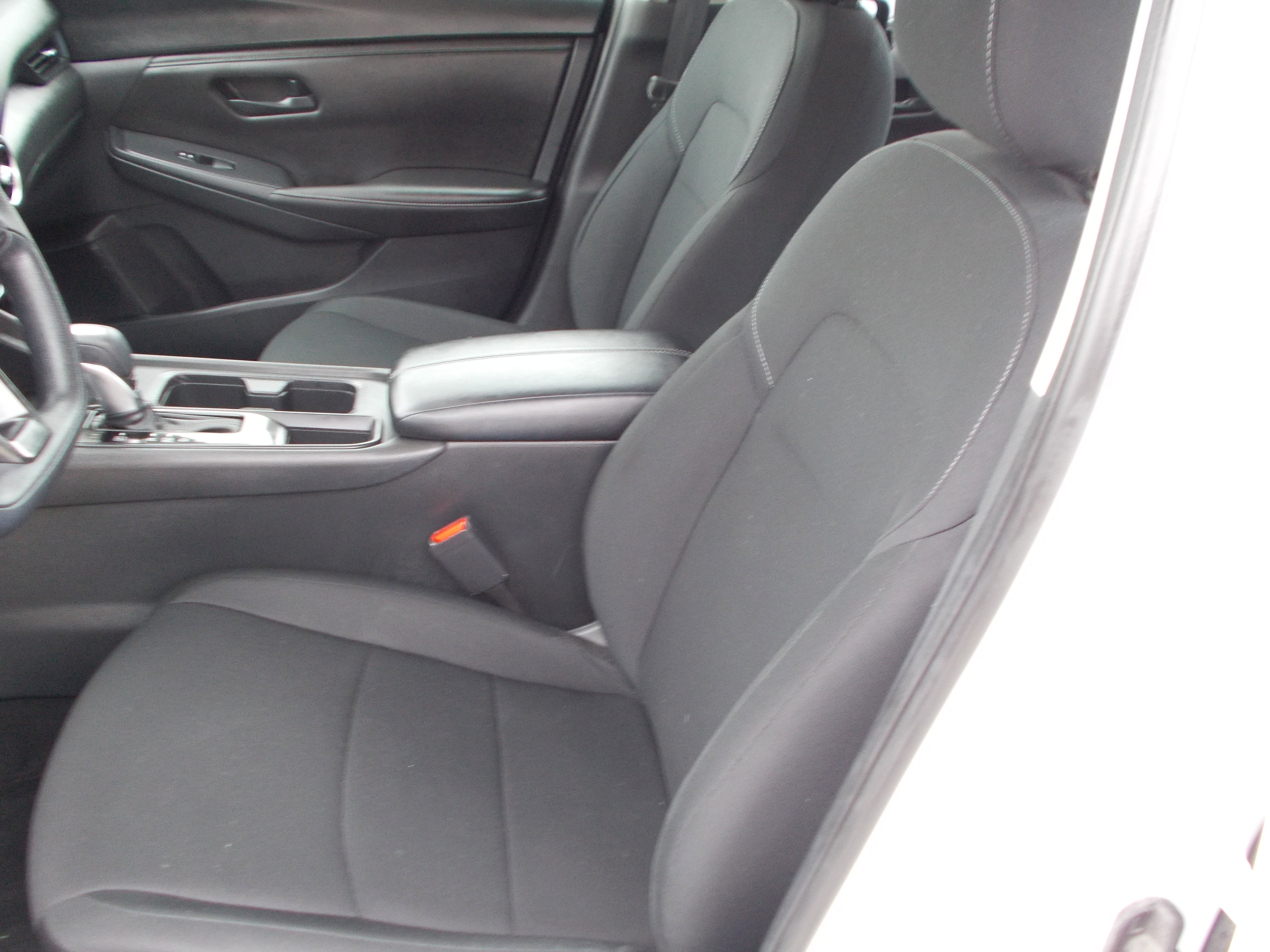 Used 2024 Nissan Sentra S image 9