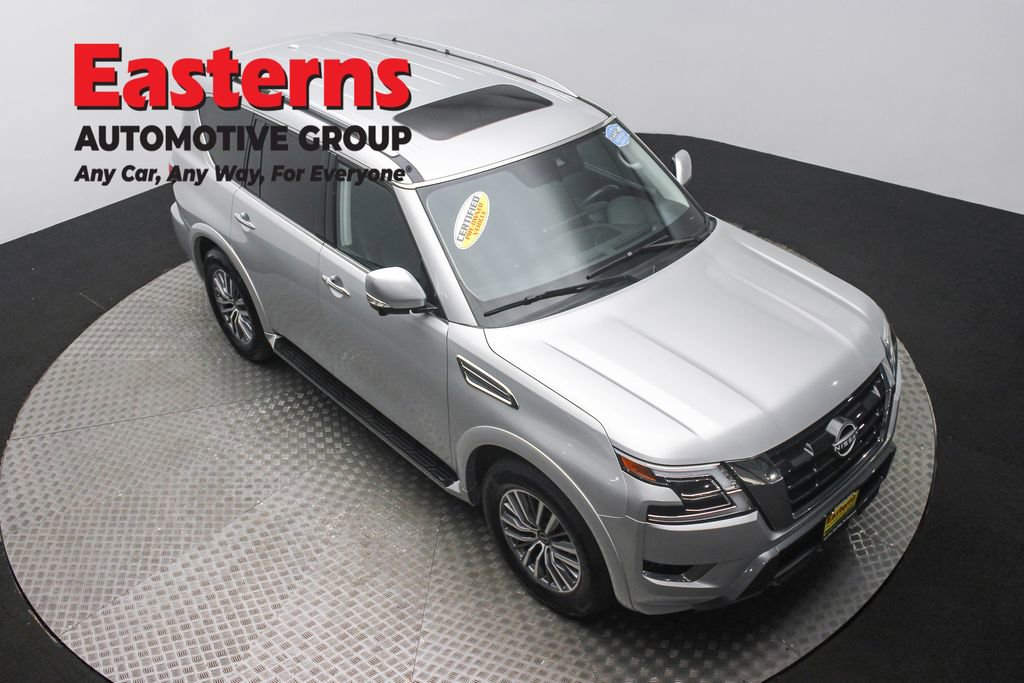 Used 2024 Nissan Armada SL w/ Captain's Chairs Package image 3