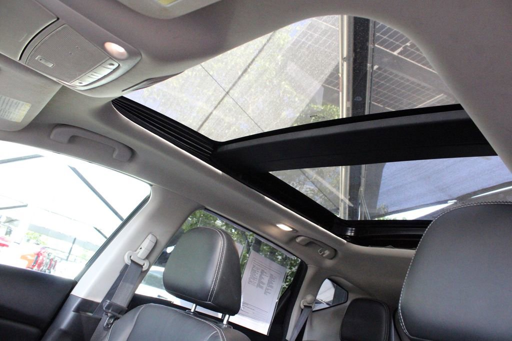 Used 2020 Nissan Murano Platinum w/ Cargo Package AWD/4WD image 5