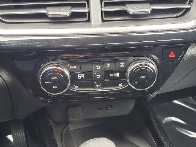 Certified 2024 Chevrolet Trax ACTIV w/ Sunroof Package FWD image 30