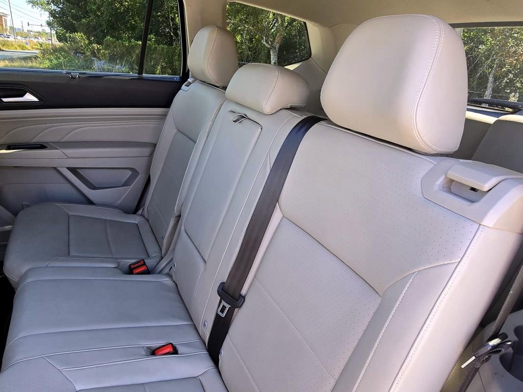 Used 2023 Volkswagen Atlas SE w/ Panoramic Sunroof Package image 27