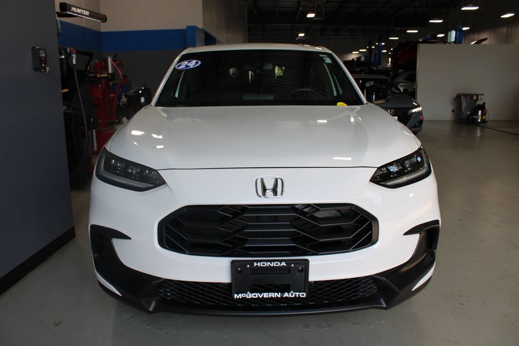 Used 2024 Honda HR-V Sport image 2