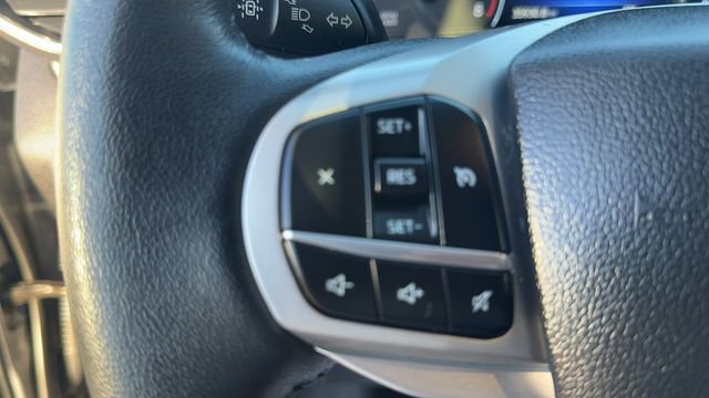Certified 2022 Ford Explorer XLT w/ Equipment Group 202A image 17