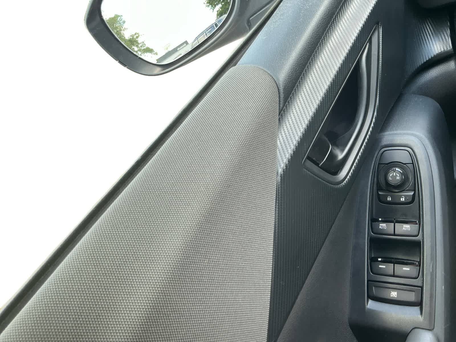 Used 2024 Subaru Crosstrek 2.0i AWD/4WD image 17