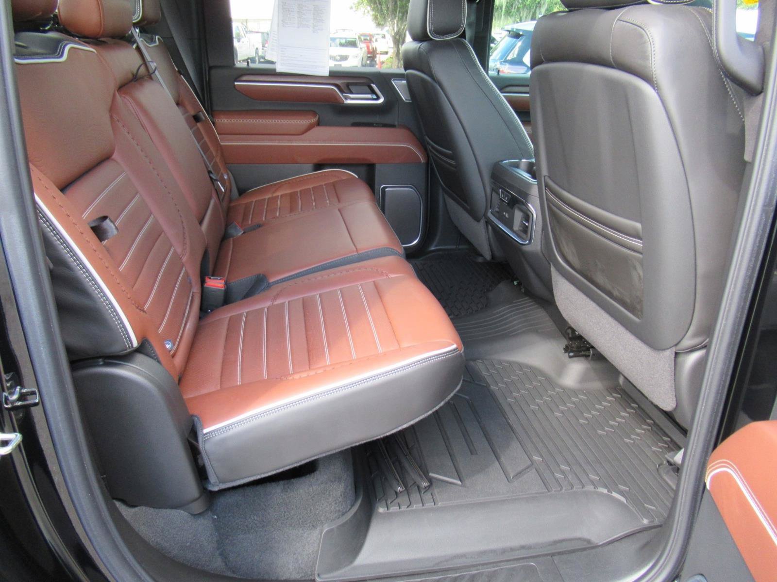 Used 2026 GMC Sierra 2500 Denali Ultimate w/ Max Trailering Package AWD/4WD image 37
