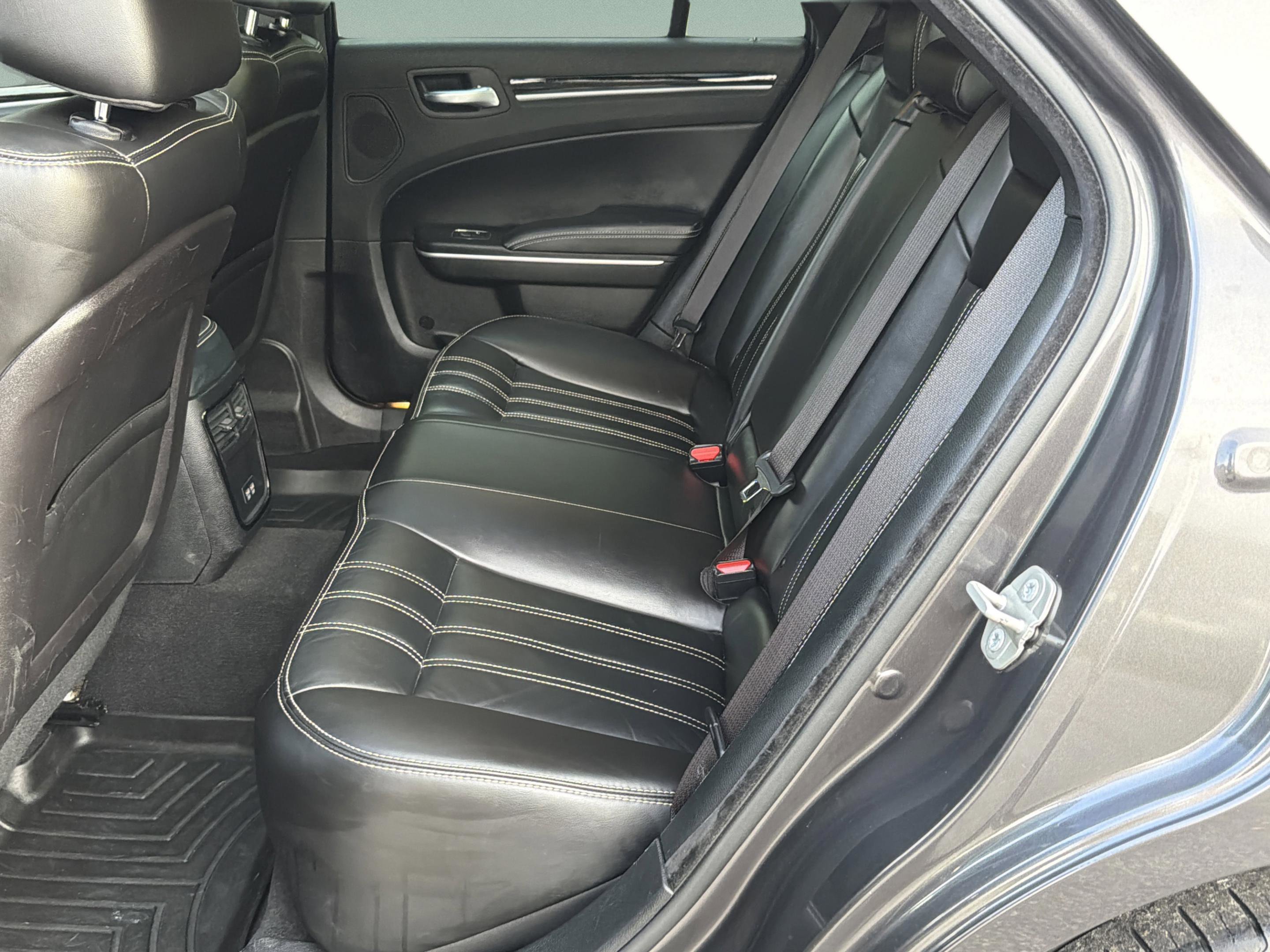 Used 2023 Chrysler 300 S image 18