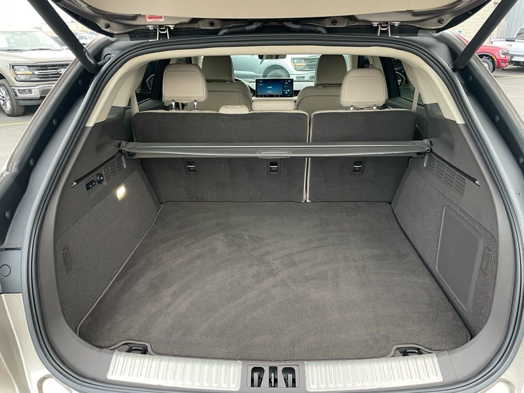 Used 2021 Lincoln Nautilus Reserve w/ Cargo Utility Package image 37