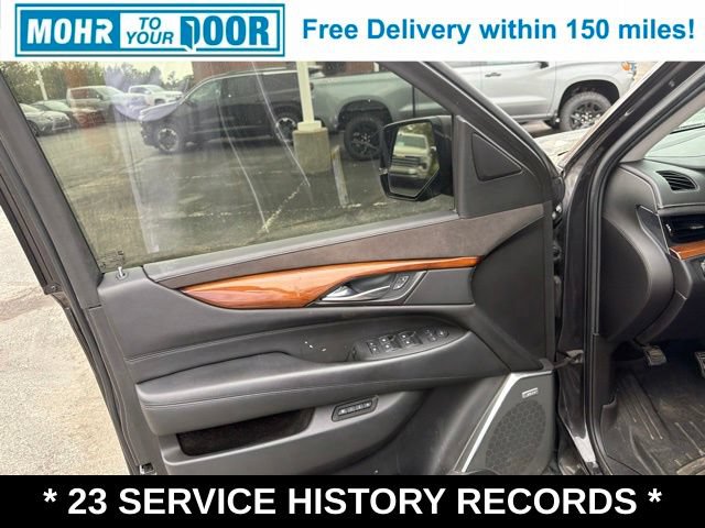 Used 2017 Cadillac Escalade ESV Luxury AWD/4WD image 12