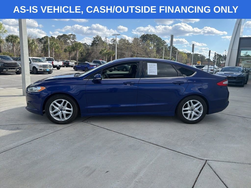 Used 2015 Ford Fusion SE image 4