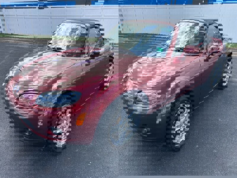 Used 2006 MAZDA MX-5 Miata Touring image 7