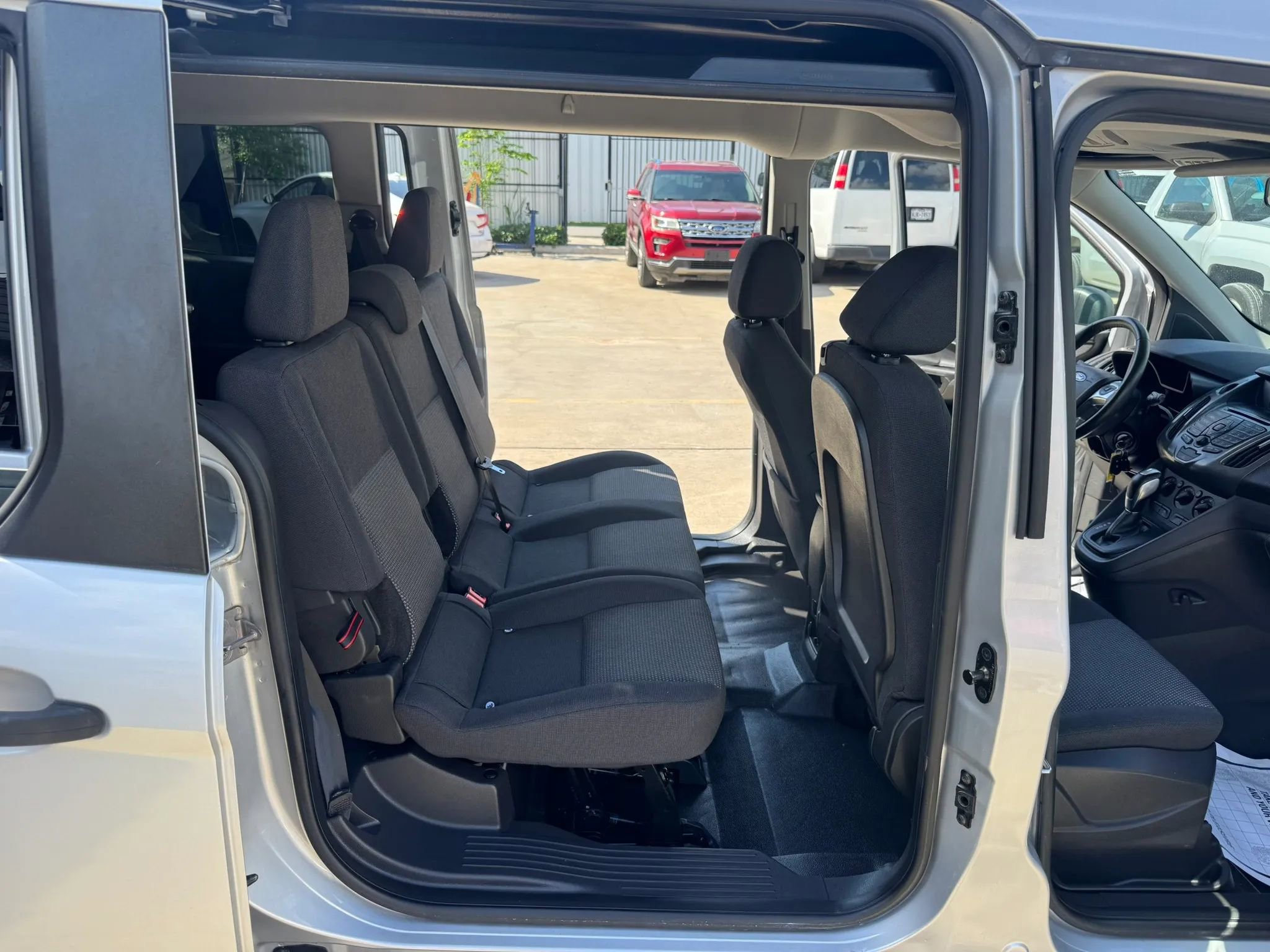 Used 2017 Ford Transit Connect XL FWD image 30