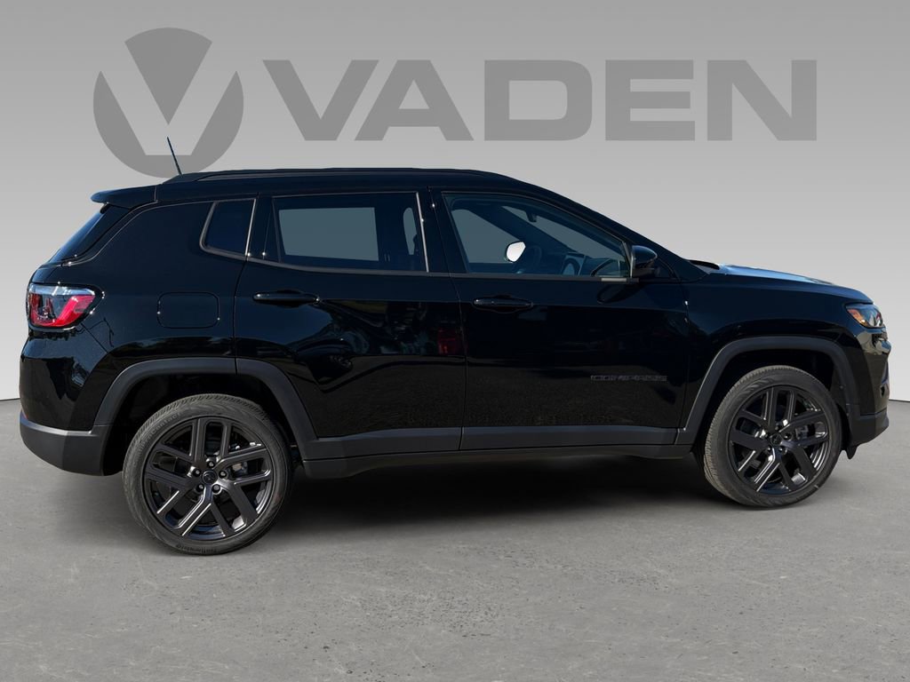 New 2026 Jeep Compass Latitude image 6