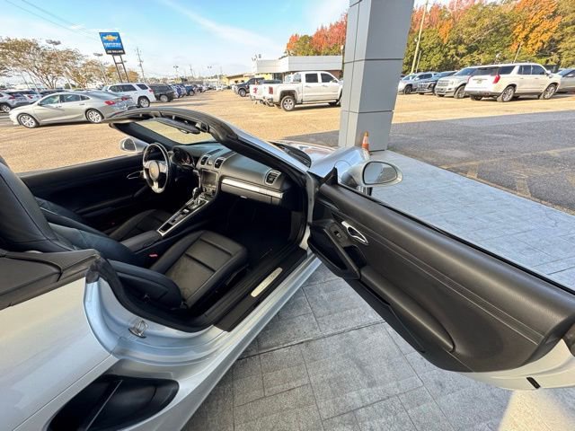 Used 2015 Porsche Boxster image 17
