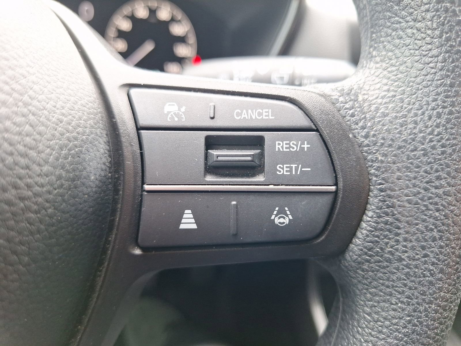 Used 2025 Honda CR-V LX image 18