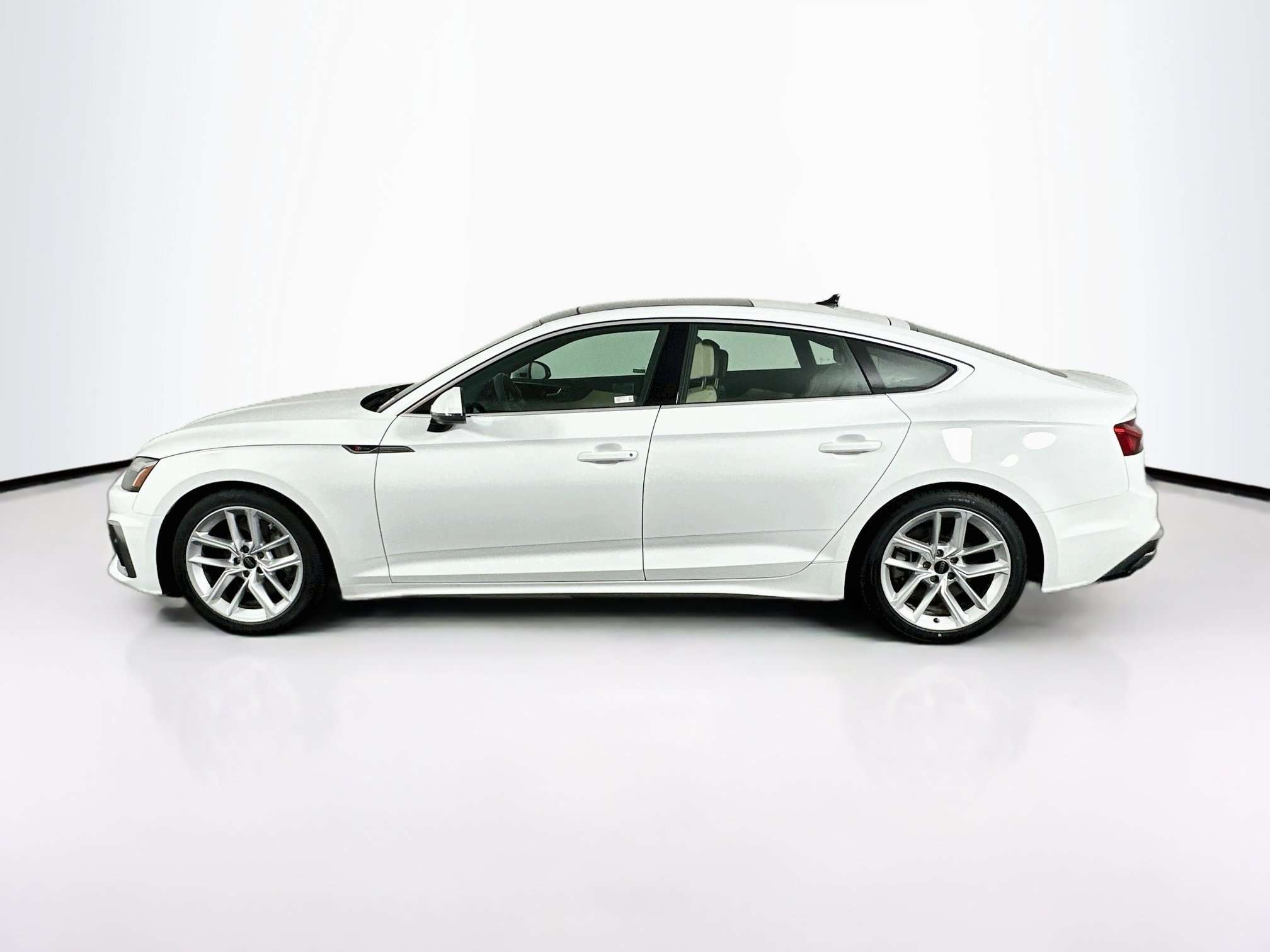 Used 2024 Audi A5 2.0T Premium Plus AWD/4WD image 4