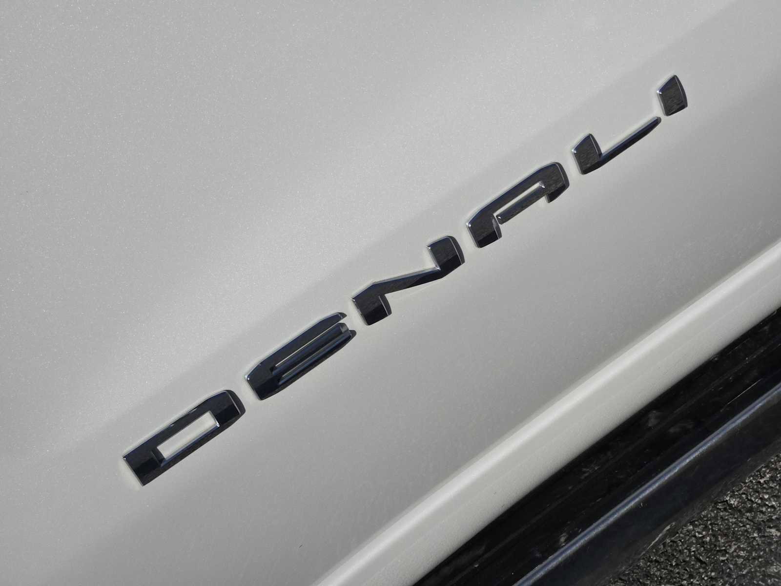 Certified 2023 GMC Sierra 1500 Denali w/ Denali Reserve Package image 10