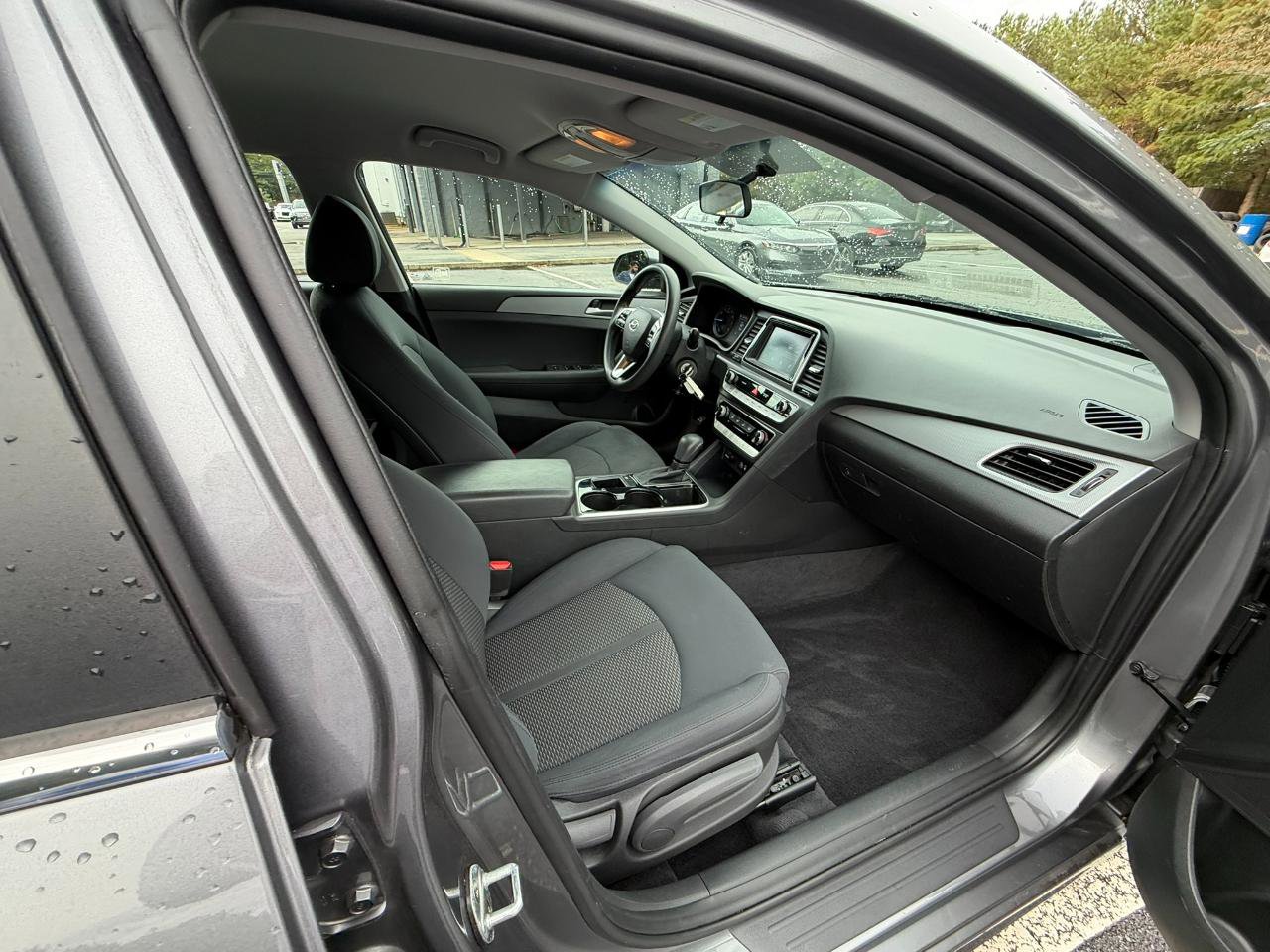 Used 2018 Hyundai Sonata SE FWD image 14