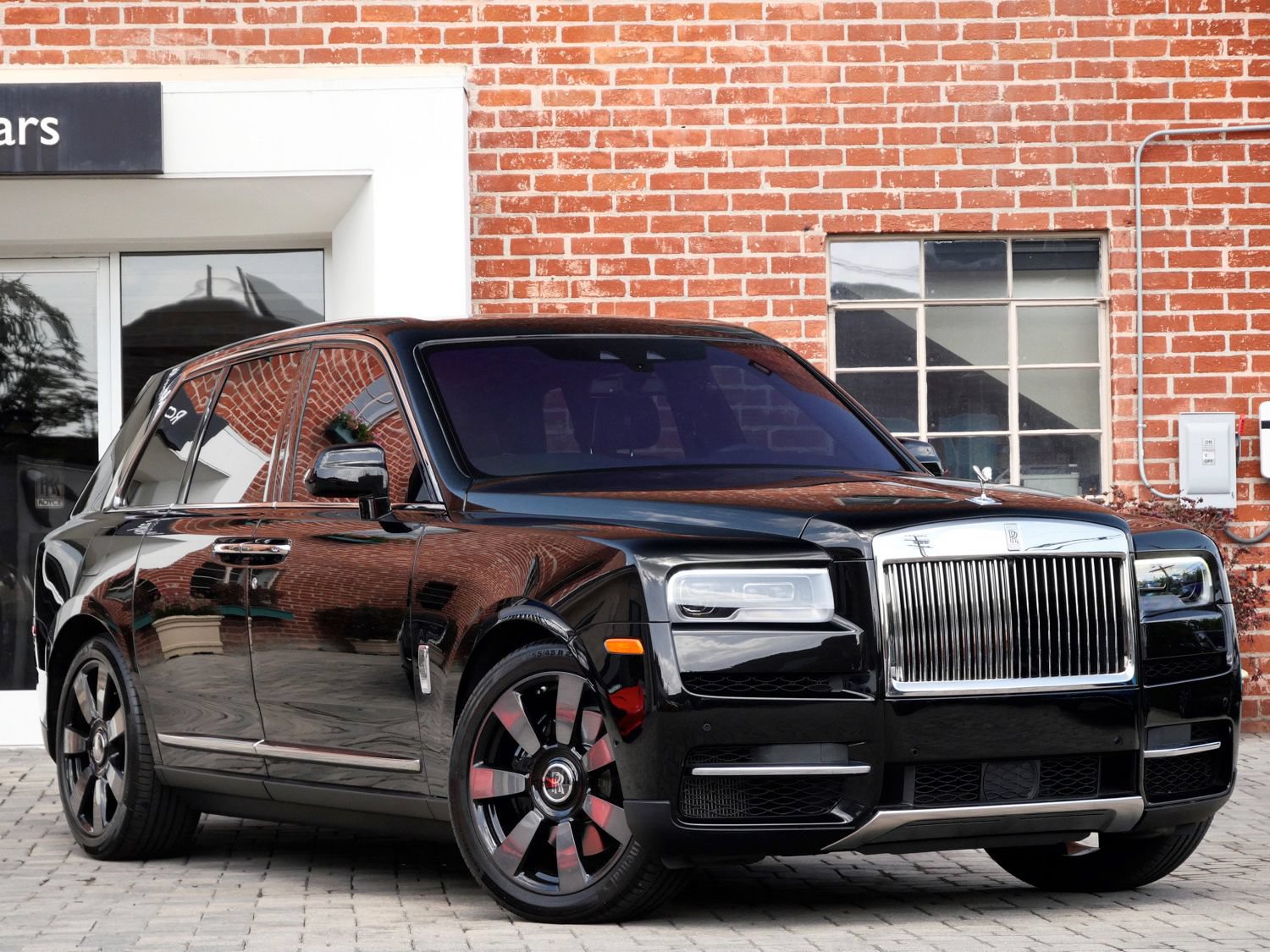 Used 2023 Rolls-Royce Cullinan AWD/4WD image 20