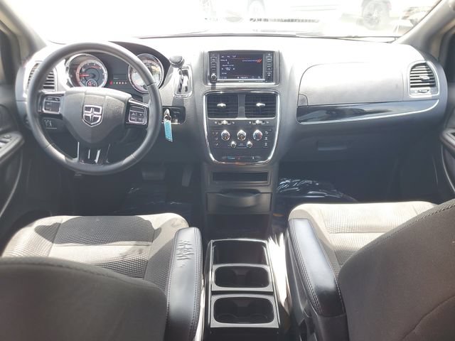 Used 2020 Dodge Grand Caravan SE FWD image 11