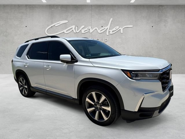 Used 2025 Honda Pilot Elite image 2