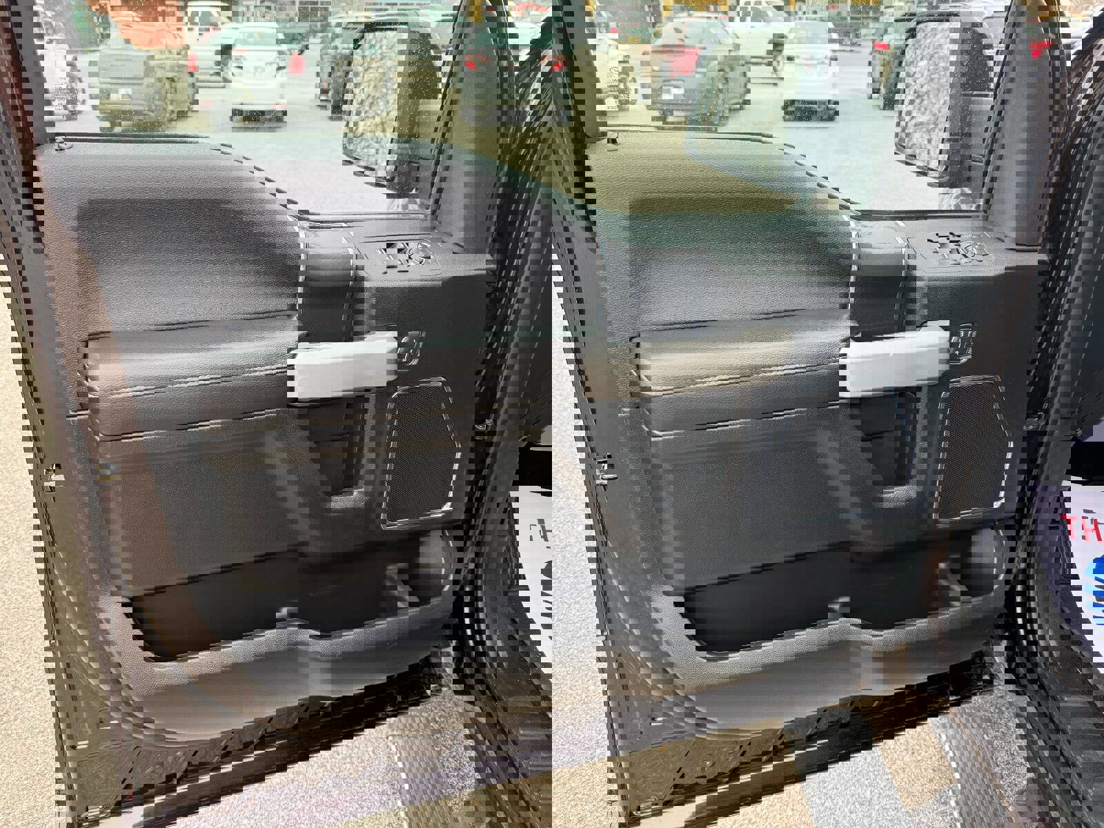 Used 2018 Ford F150 Lariat w/ Equipment Group 502A Luxury image 5