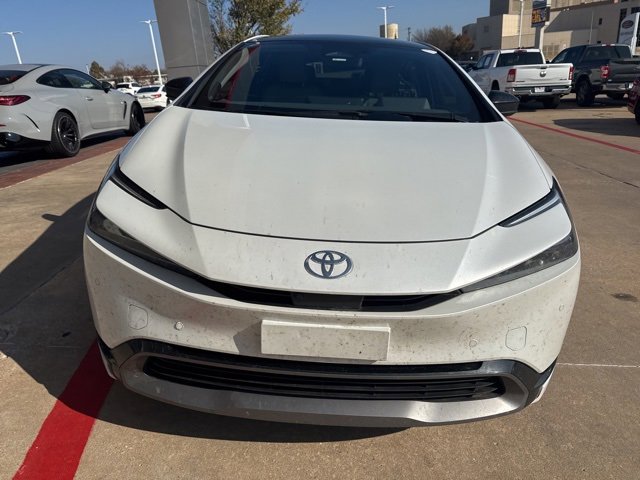 Used 2024 Toyota Prius Limited image 2