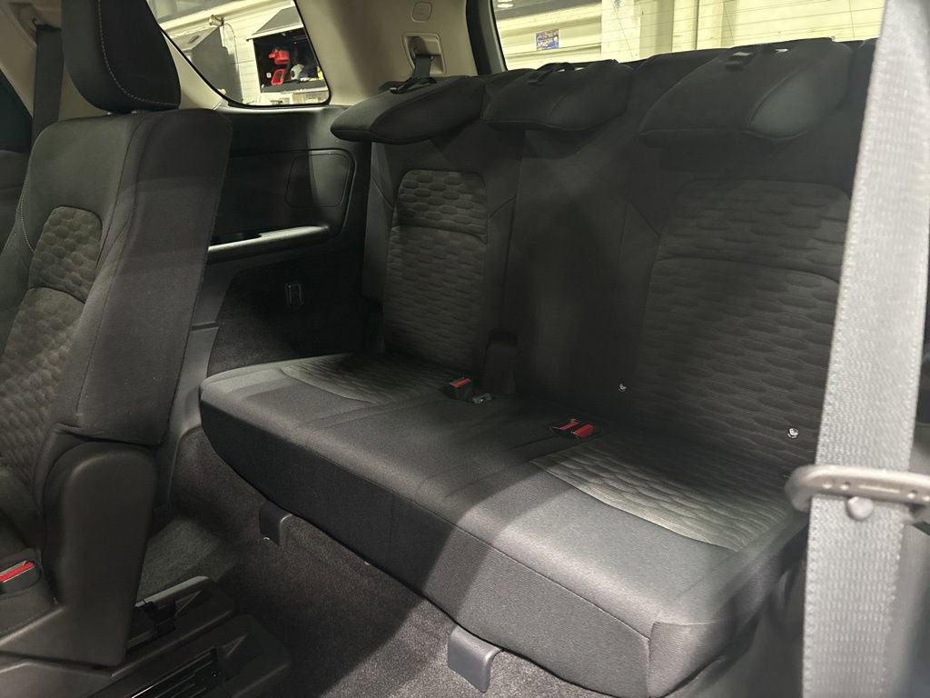 Used 2022 Nissan Pathfinder S image 17