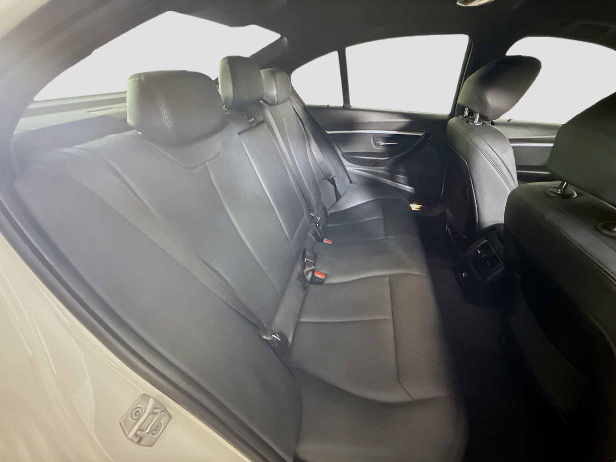 Used 2017 BMW 330e image 27