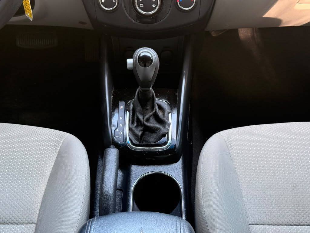 Used 2012 Kia Forte LX FWD image 15