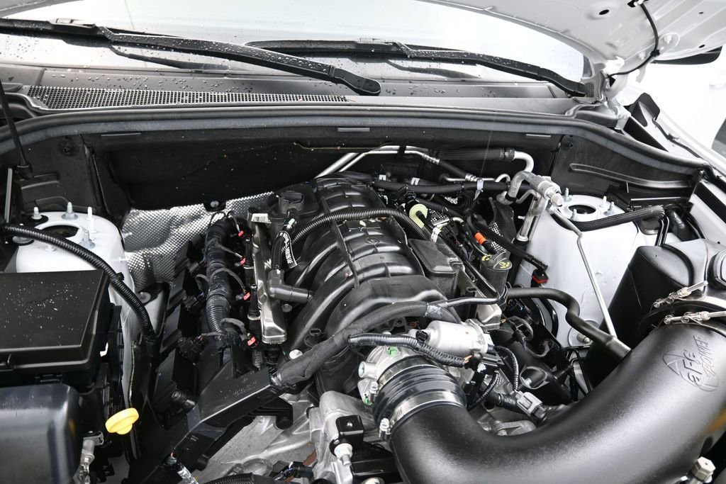 Used 2025 Dodge Durango R/T w/ Blacktop Package AWD/4WD image 16