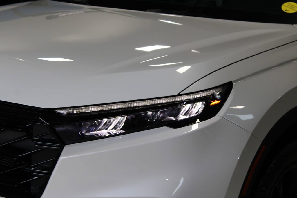 Used 2025 Honda CR-V Sport Touring image 2