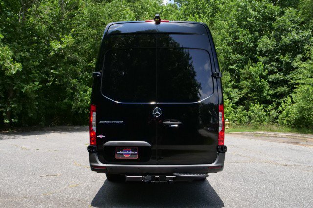 Used 2022 Mercedes-Benz Sprinter 2500 image 11