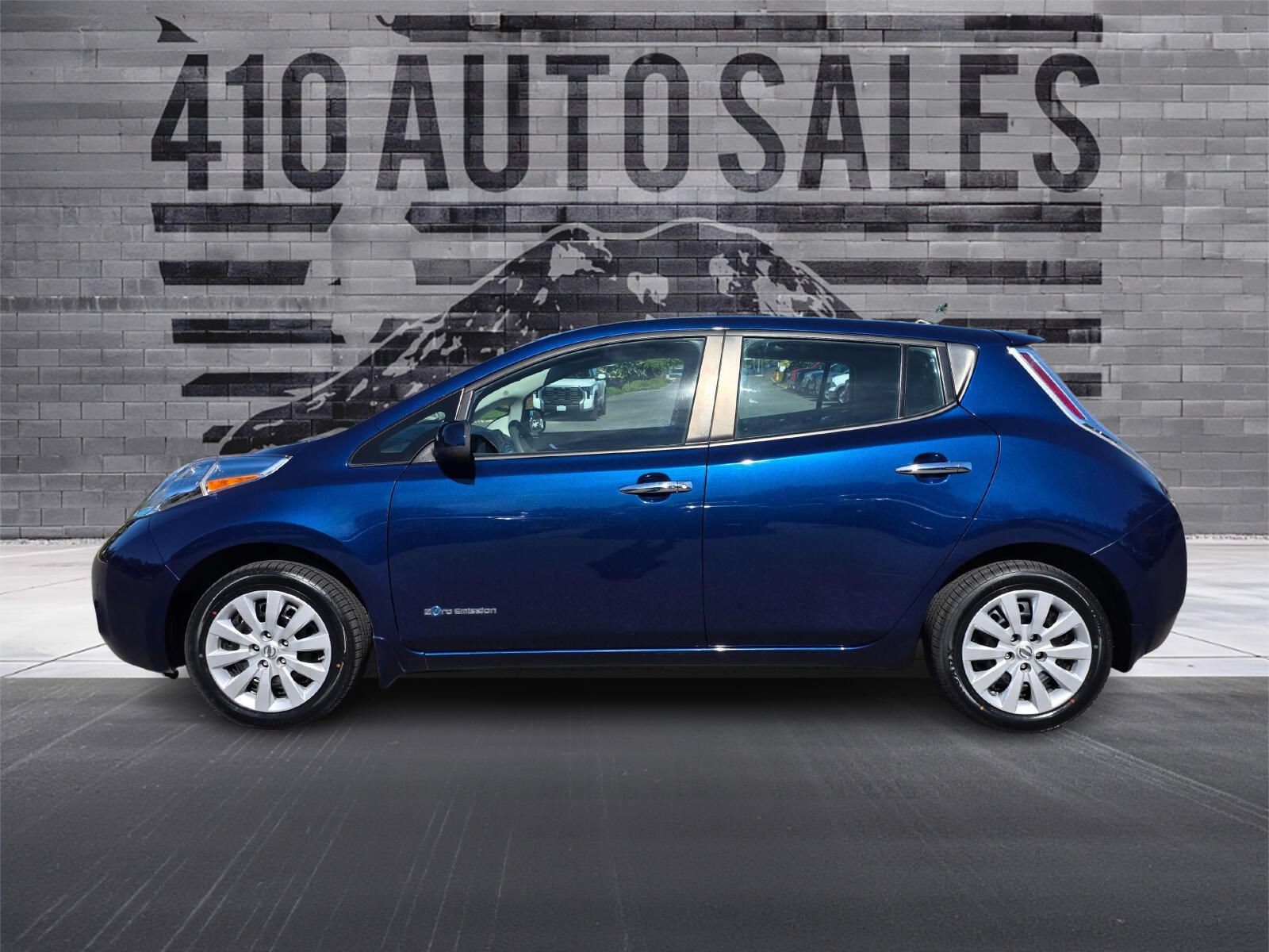 Used 2017 Nissan Leaf S w/ Charge Package FWD image 7