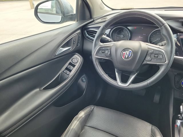 Used 2022 Buick Encore GX Essence w/ Experience Buick Package FWD image 13