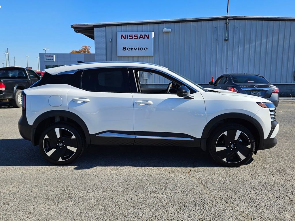 New 2026 Nissan Kicks SR image 13