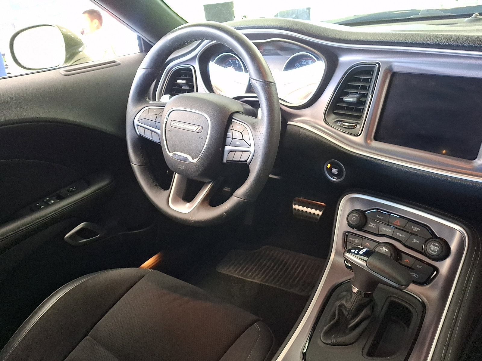 Used 2019 Dodge Challenger R/T Scat Pack w/ Dynamics Package RWD image 13