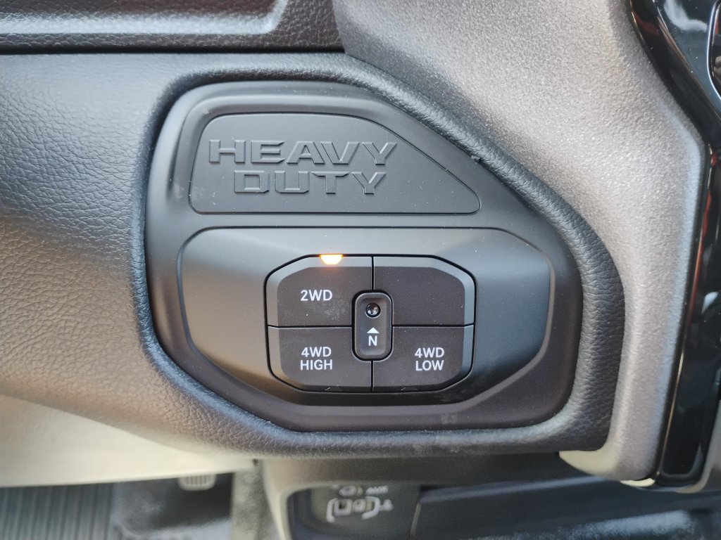 New 2026 RAM 3500 Tradesman AWD/4WD image 32