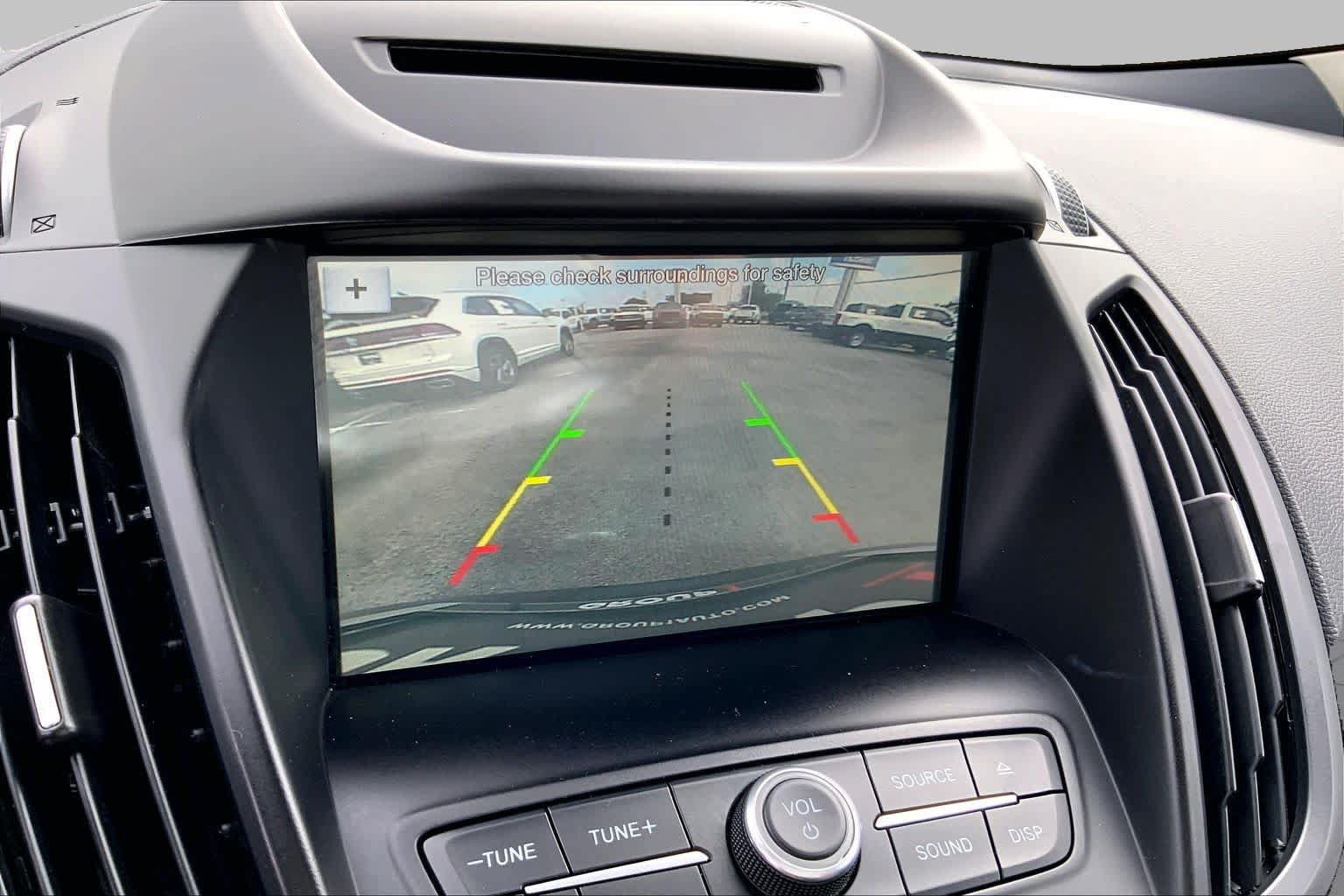 Certified 2018 Ford Escape SE w/ Ford Safe & Smart Package AWD/4WD image 23
