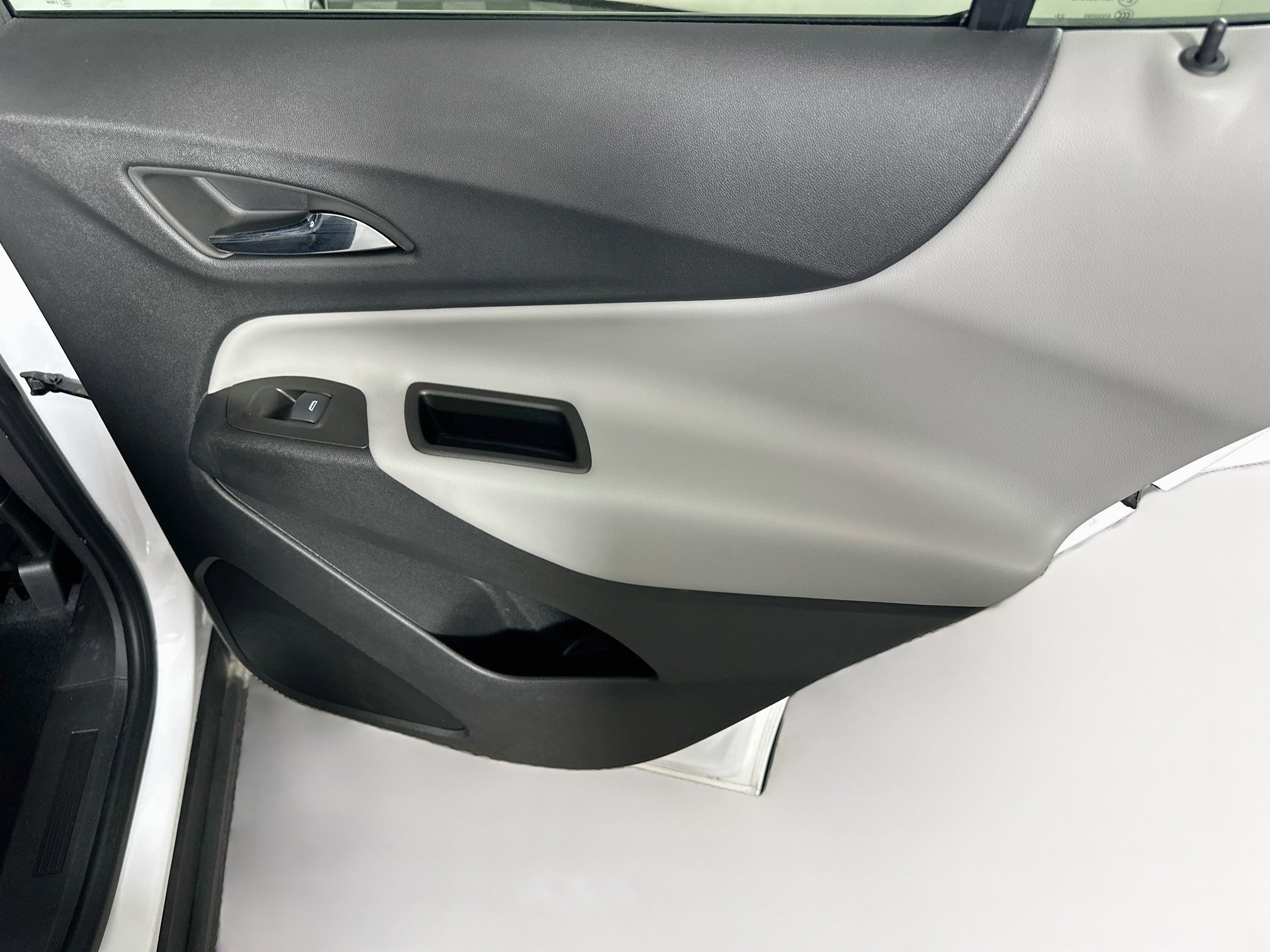 Used 2024 Chevrolet Equinox LS w/ LS Convenience Package FWD image 28
