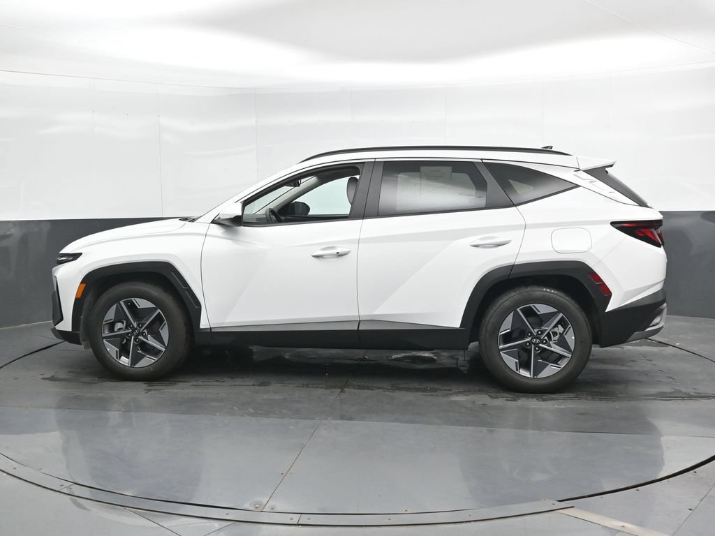 Used 2026 Hyundai Tucson SEL FWD image 9