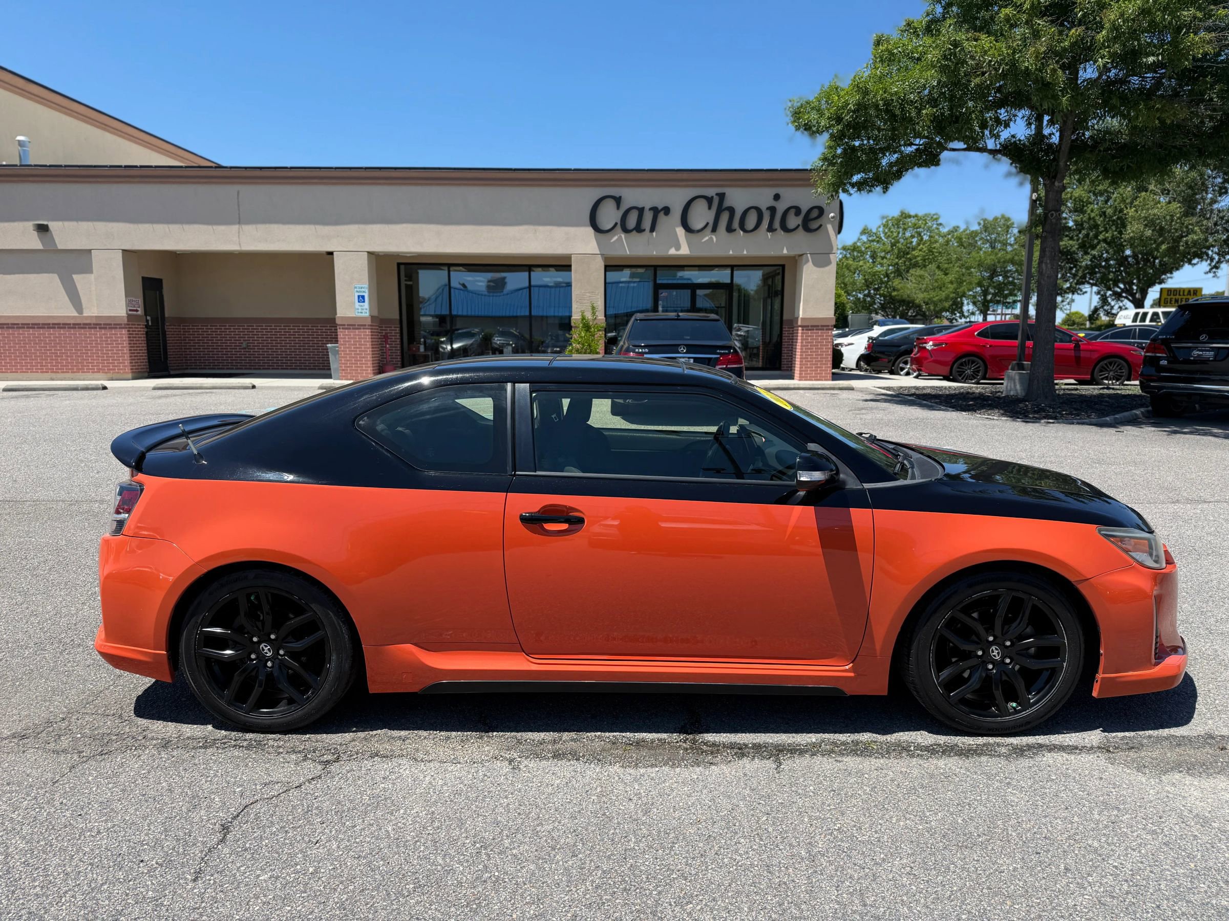 Used 2015 Scion tC FWD image 7