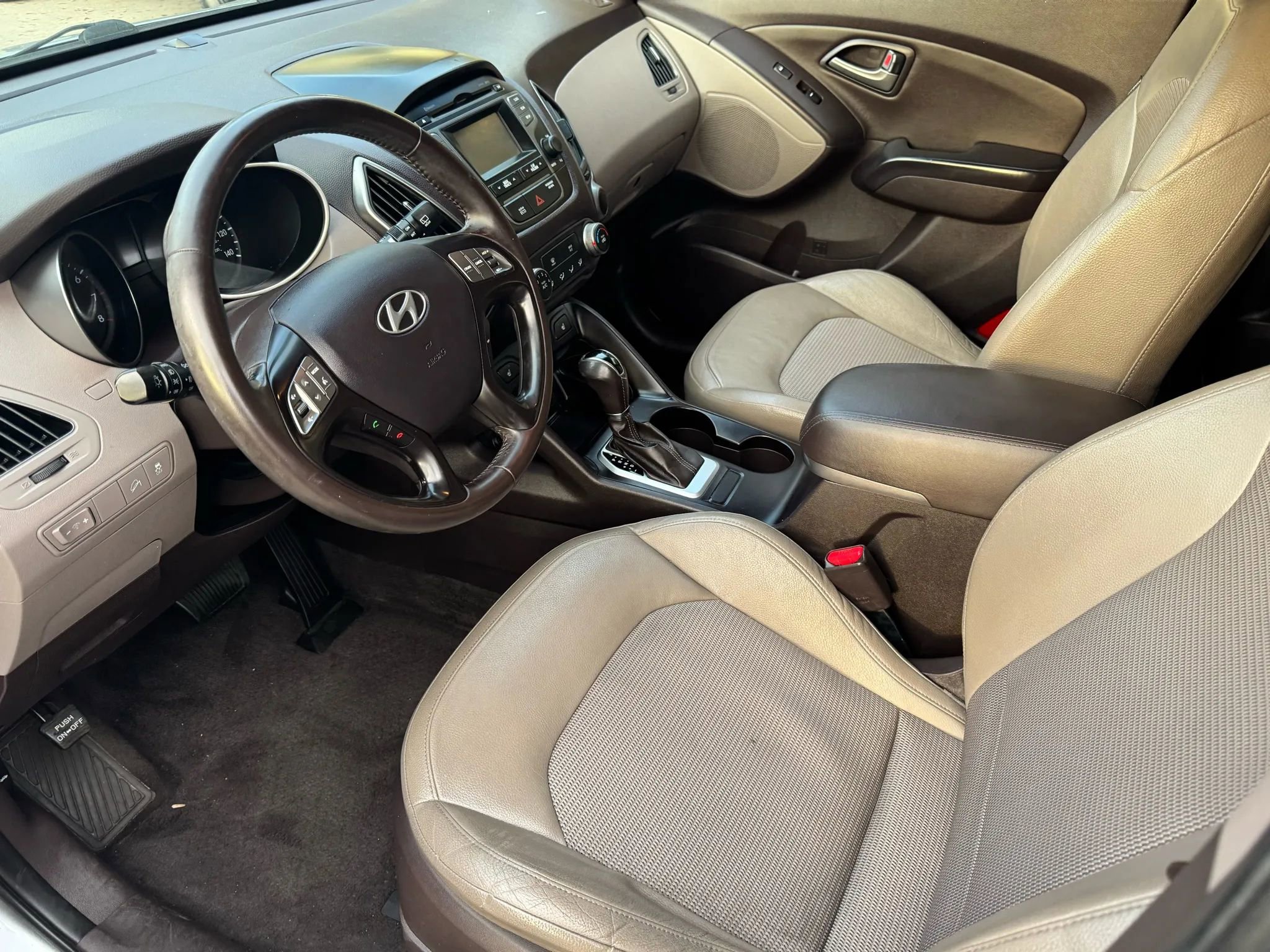 Used 2015 Hyundai Tucson SE image 7