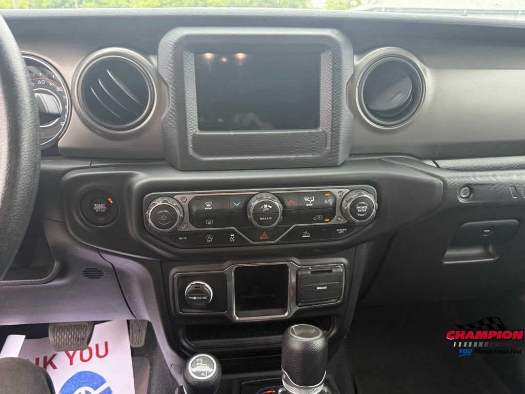 Used 2022 Jeep Wrangler Unlimited Sport image 23